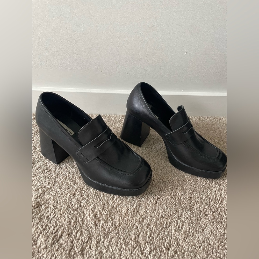 GREAT CONDITION Fall 2022 Steve Madden Chunky Loafers Size 8.5